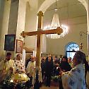 Освећен крст у манастиру Раковцу