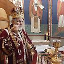 Епископ Лаврентије служио свету Литургију и помен патријарху Иринеју у цркви Светог Саве у Шапцу