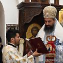 Владика Методије на Божић богослужио у Цетињском манастиру