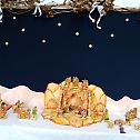 Изложба у школи у Конареву: Божић тишине и осаме осликан у меду