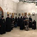 Вечерње праштања у манастиру Јасеновцу