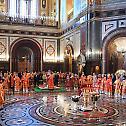 Москва: Недељa мироносица у храму Христа Спаситеља