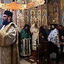 Митрополит Јоаникије богослужио у манастиру Свете Петке на Гостиљу