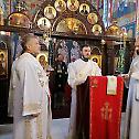 Епископ Јустин богослужио у Светолазаревском храму у Матарушкој Бањи