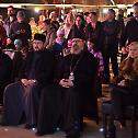  Епископ Исихије отворио Божићно сеоце при храму Васкрсења Христовог
