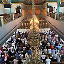 Српски верници празнично прославили Васкрсење Христово у Дубаију