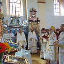 Епископ Василије богослужио у Сурчину